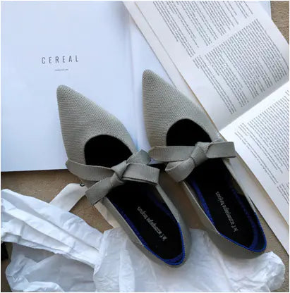 Bow-Adorned Mary Jane Boat Flats