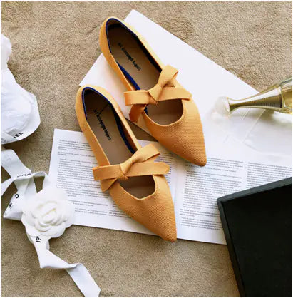 Bow-Adorned Mary Jane Boat Flats