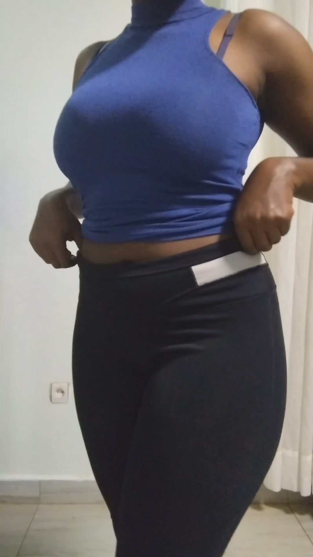 ✅ Smooth Your Waist & Lift Your Curves — All-Day Sculpting Leggings